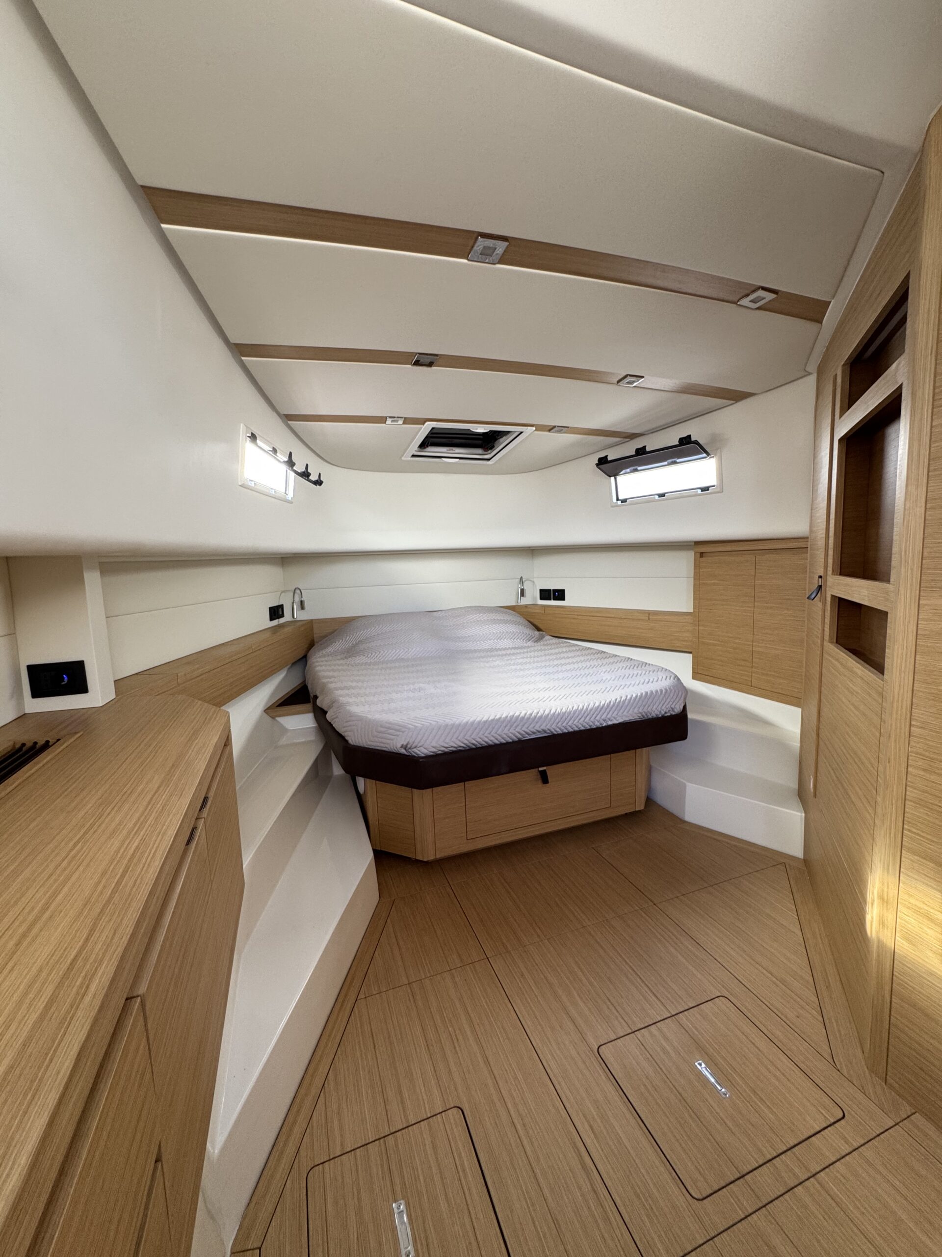 PARDO YACHT 43 - Image 9